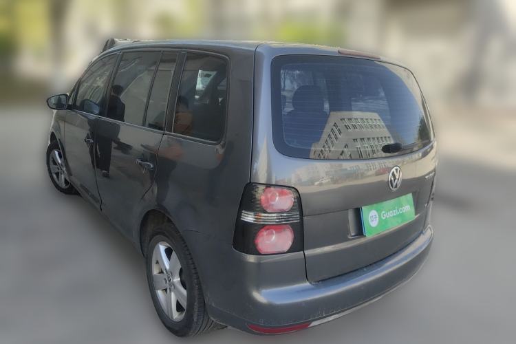 Used Volkswagen Touran 2015 1.4T Manual Fashion Edition 5-Seater Rear Left 45 Deg