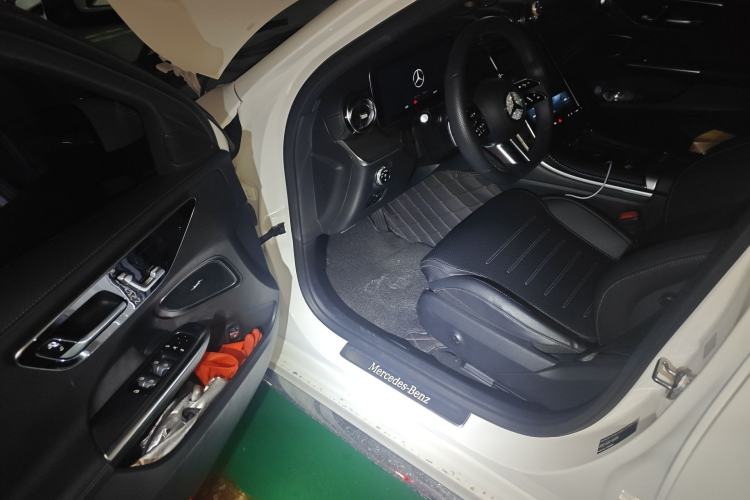 Used Mercedes-Benz C-Class 2022 Restyled C 260 L Sport Edition Driver Seat