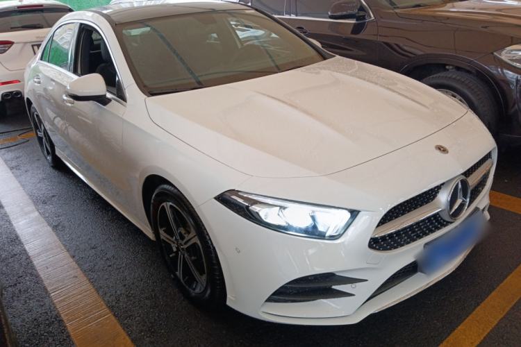 Used Mercedes-Benz A-Class 2022 Revised Version A 200 L Sport Sedan Fashionable Style Exterior 1