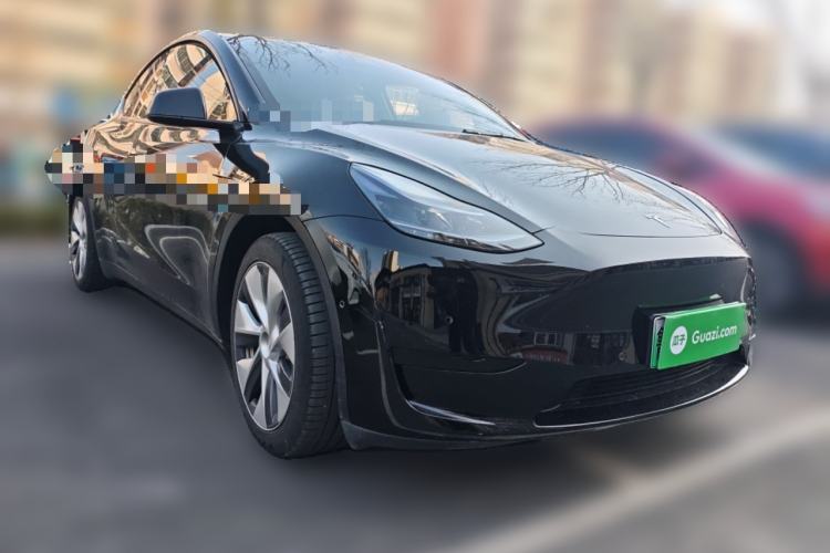 Used Tesla Model Y 2022 Rear-Wheel-Drive Version Front Right 45 Deg