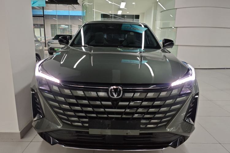 Used Changan UNI-Z New Energy 2024 Blue Whale Smart Electric iDD 125km Excellence Model