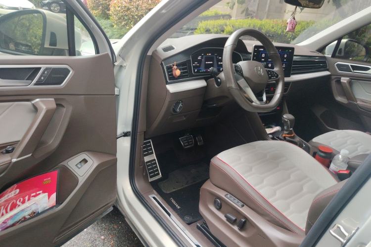 Used Volkswagen Tiguan L 2022 330TSI Automatic Two-Wheel Drive R-Line Enhanced Edition Driver Seat