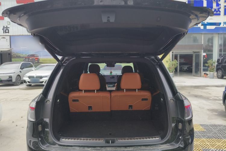 Used Hima AITO M9 2024 Range-Extended Ultra Version 42 kWh 6-Seater Model Trunk