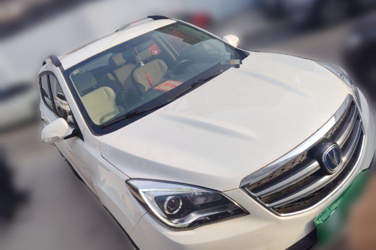 Used CHANGAN CS35 2017 1.6L Manual Luxury Model Front Right 45 Deg