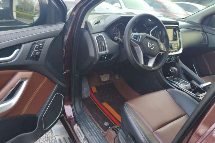 Used JMC Yusheng S350 2016 2.0T Automatic Two-Wheel Drive Gasoline Luxury Edition 5 Seats