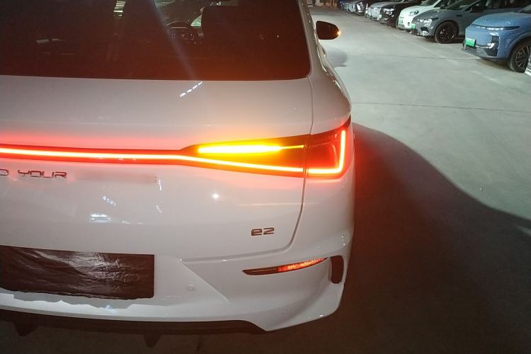 Used BYD e2 2024 Honor Edition Luxury Model Exterior 6