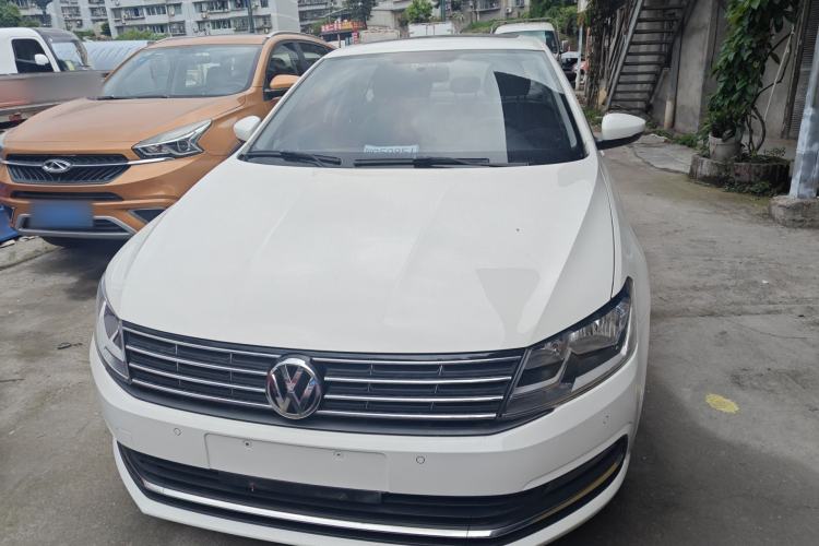 Used Volkswagen Lavida 2017 1.6L Automatic Comfort Edition Front