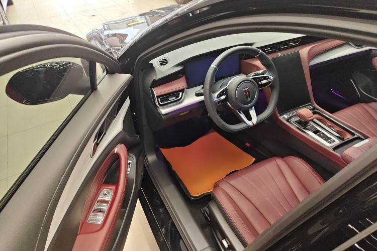 Used Hongqi H5 2025 2.0T Automatic Xuan Ying Edition
