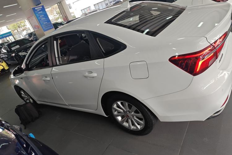 Used Roewe i6 New Energy 2017 45T Hybrid Connect & Smart Enjoyment Edition