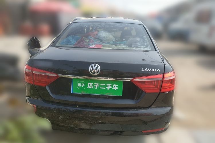 Used Volkswagen Lavida 2013 Restyled Classic 1.6L Manual Comfort Edition