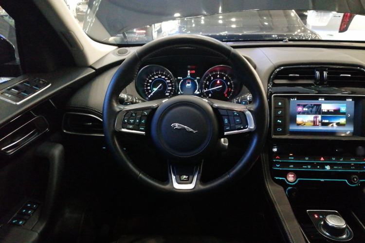 Used Jaguar F-PACE 2016 3.0 SC Four-Wheel Drive R-Sport Sport Edition