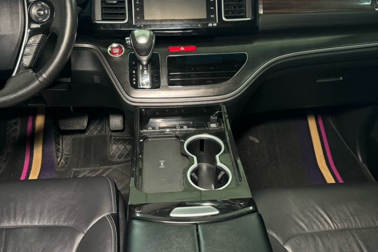 Used Honda Elysion 2016 2.4L Supreme Edition
