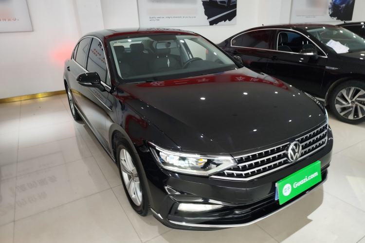 Used Volkswagen Magotan 2025 Zhongxiang Version 280TSI DSG Comfort Edition
