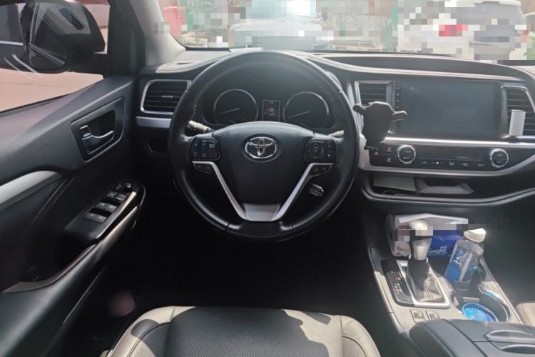 Used Toyota Highlander 2018 2.0T Four-Wheel Drive Luxury Edition 7 Seats China V Emission Standard