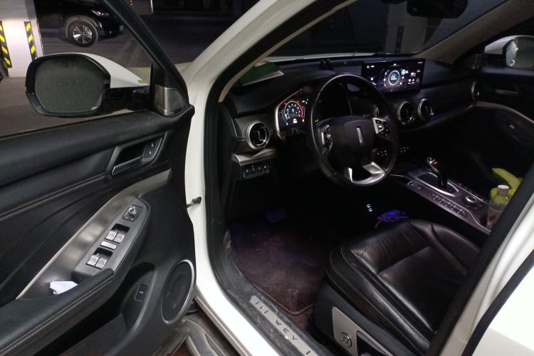 Used Wey VV6 2020 2.0T Two-Wheel Drive Smart Enjoyment+