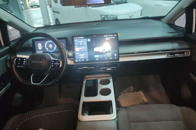 Used AION Y 2023 Plus 610 Enjoy Edition