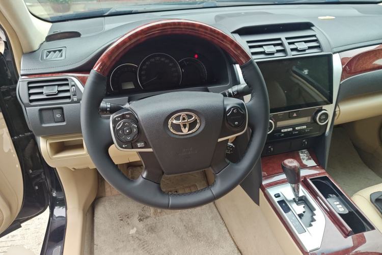Used Toyota Camry 2012 2.5G Luxury Edition Steering Wheel