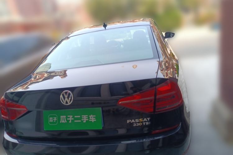 Used Volkswagen Passat 2017 330TSI DSG Luxury Edition
