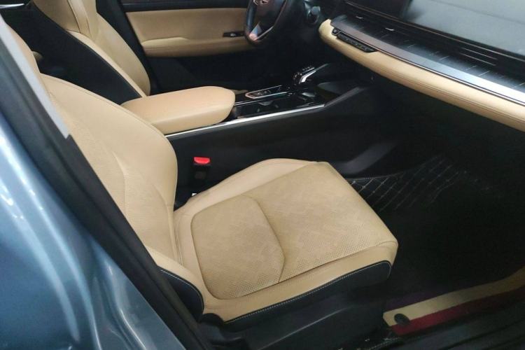 Used Geely Auto Emgrand L HiP 2024 Champion Edition 1.5TD-DHT Pro 100KM Excellence Model