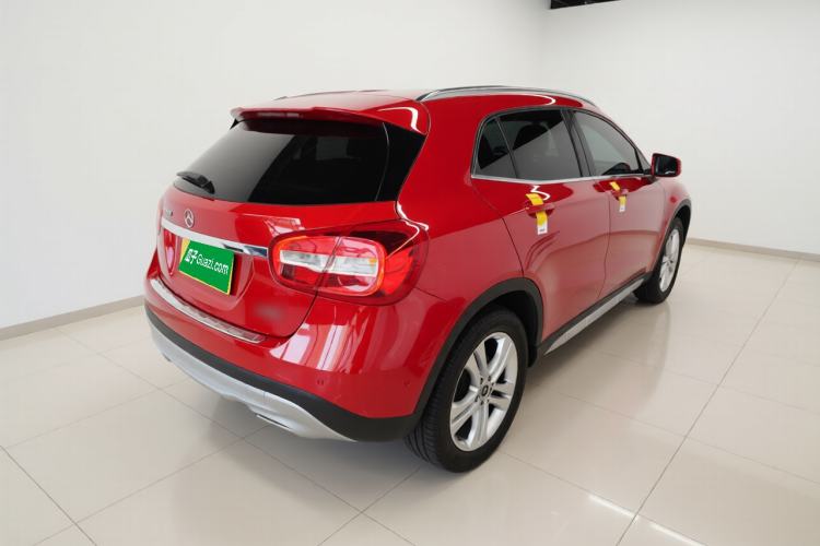 Used Mercedes-Benz GLA 2016 GLA 200 Fashion Model Rear Right 45 Deg