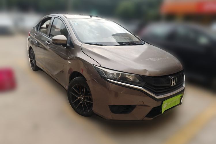 Used Honda Greiz 2016 1.5L Manual Classic Edition Front Right 45 Deg