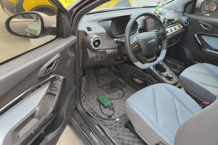 Used Chery Little Ant 2022 Revised Version Sweet Pink Edition Half-Sugar Version Lithium Iron Phosphate 30.7 kWh 30 kW 301 km
