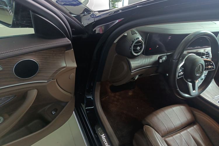 Used Mercedes-Benz E-Class 2019 E 260 L
