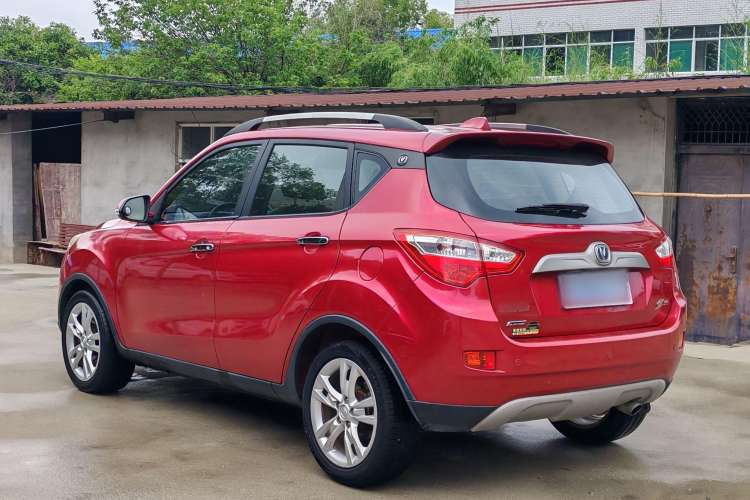 Used CHANGAN CS35 2012 1.6L Automatic Luxury Version China IV Standard
