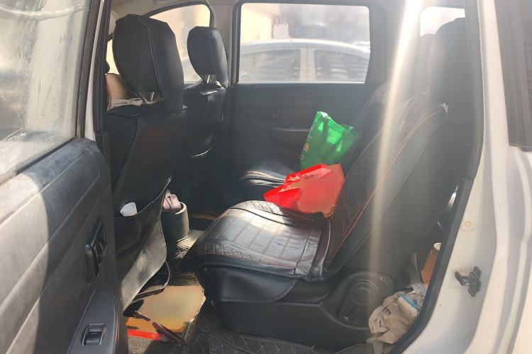 Used Dongfeng Fengon 330 2014 1.5L Manual Utility Version DK15 Left Rear Seat