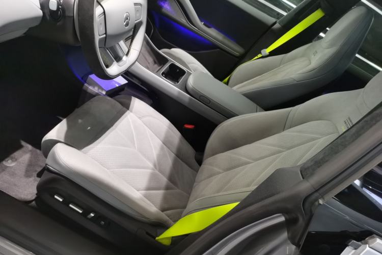 Used Nio ET5T 2025 Model Champion Commemorative Edition, 75kWh Touring
