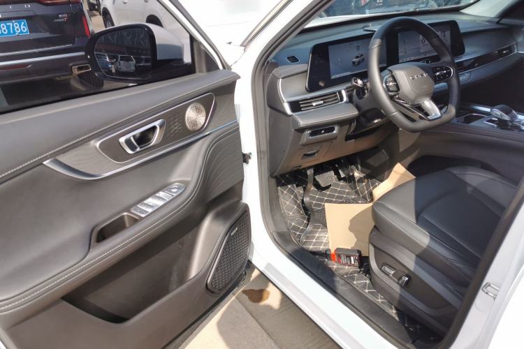 Used Chery Tiggo 8 PRO 2025 290T Two-Wheel Drive Comfort Edition