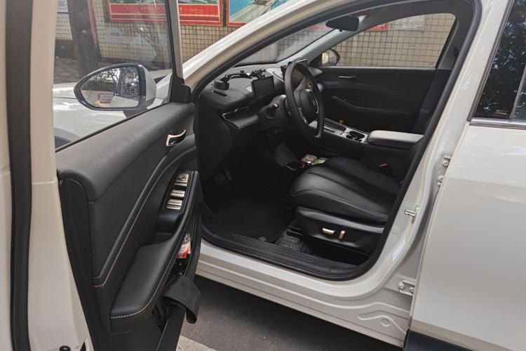 Used Baojun Yunhai 2024 600km Pure Electric Version
