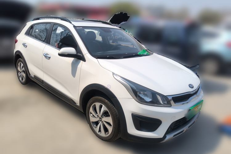 Used Kia KX Cross 2017 1.4L AT GLS Front Right 45 Deg