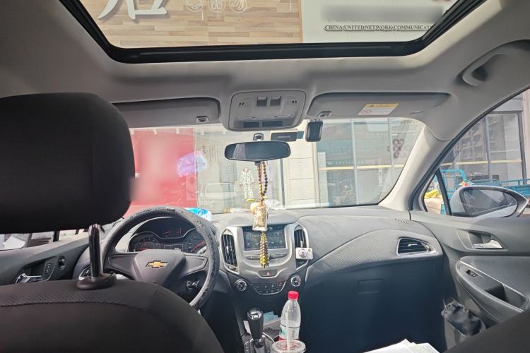 Used Chevrolet Cruze 2017 1.5L Automatic Pioneer Sunroof Edition Headliner