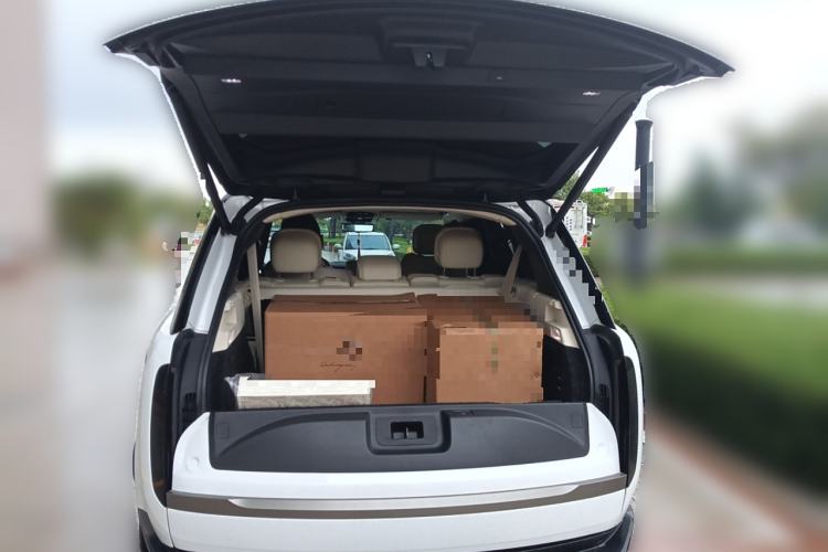 Used Land Rover Range 2023 3.0 L6 400 PS Prestige Seven-Seater Extended Version
