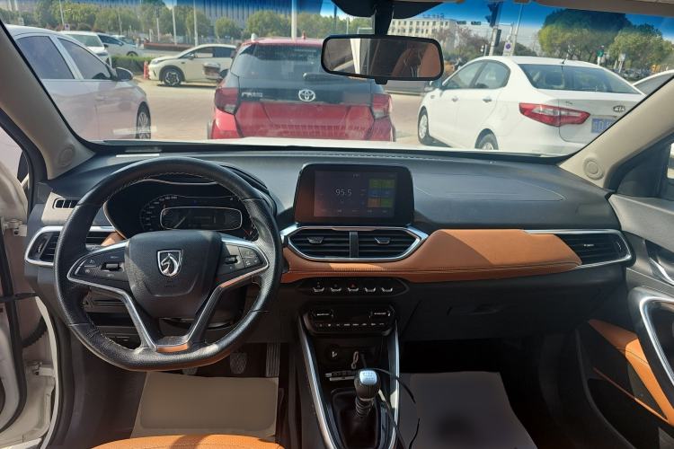 Used Baojun 510 2017 1.5L Manual Luxury Model

