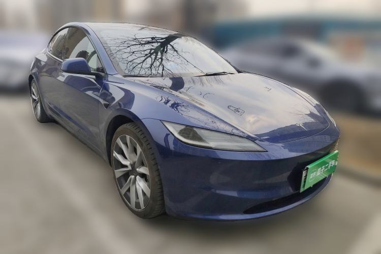 Used Tesla Model 3 2023 Long-Range All-Wheel-Drive Version