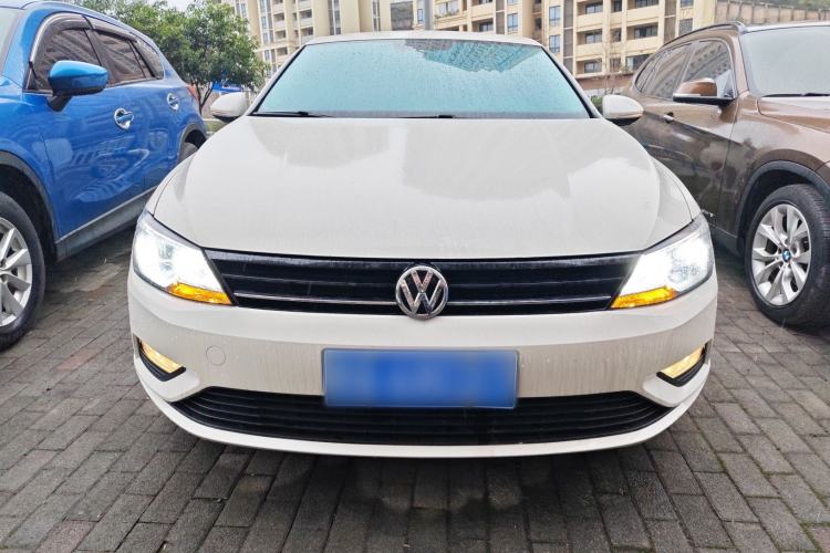 Used Volkswagen Lamando 2017 230TSI DSG Fashion Edition
