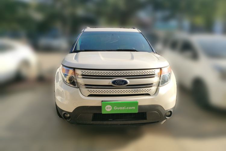 Used Ford Explorer 2013 3.5L Deluxe Model Front