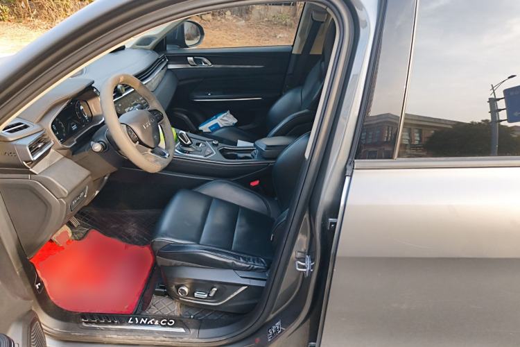 Used Lynk & Co 01 2021 2.0TD Two-Wheel-Drive Pro Trim
