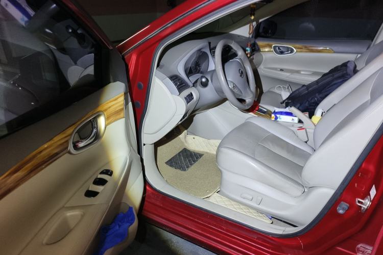 Used Nissan Sylphy 2014 1.6XV CVT Deluxe Edition Driver Seat