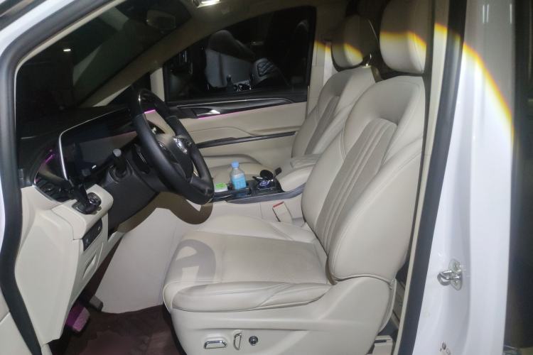 Used Buick GL8 2022 ES Landtrek 653T Comfort Edition