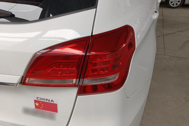 Used Haval H2 2016 Red-Label 1.5T Manual Two-Wheel Drive Luxury Model