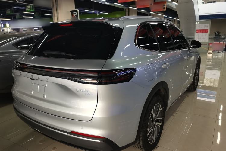 Used Geely Galaxy Galaxy Xingjian 7 EM-i 2025 120km Exploration+ Version