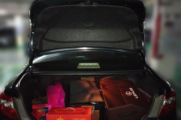 Used Toyota Camry 2012 2.5G Luxury Navigation Edition Trunk