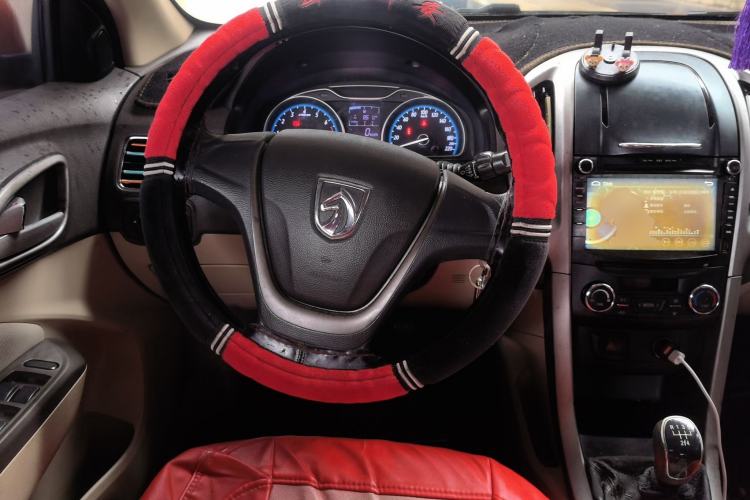 Used Baojun 610 2014 1.5L manual Comfort trim level
