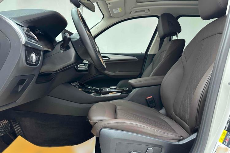 Used BMW iX3 2023 Leading Type
