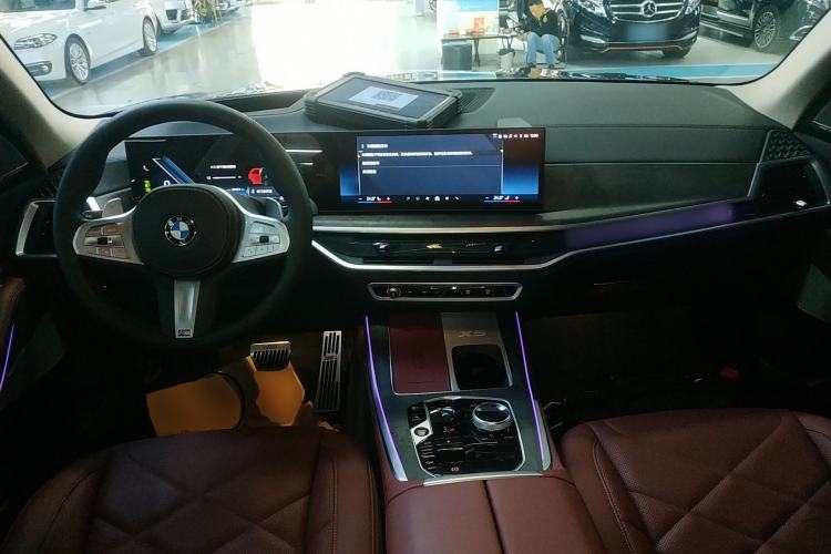 Used BMW X5 2023 xDrive 30Li Luxury M Sport Night Edition Package