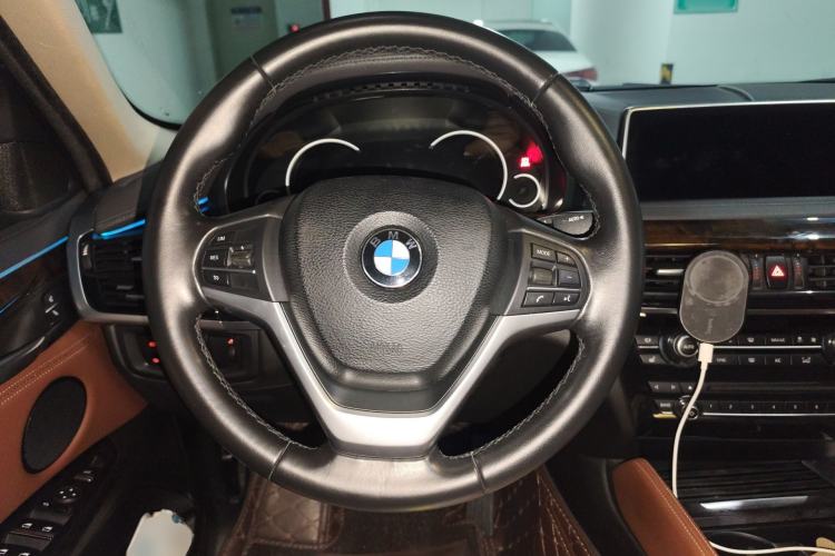 Used BMW X6 2017 xDrive28i Steering Wheel