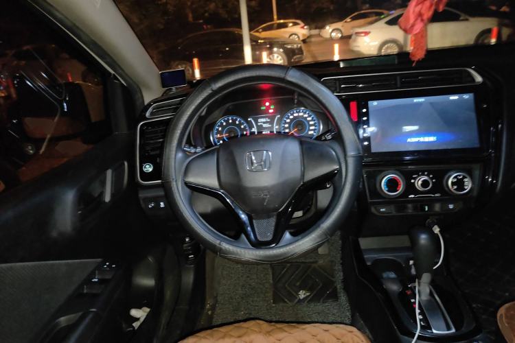 Used Honda Gienia 2017 1.5L CVT Comfort Version
